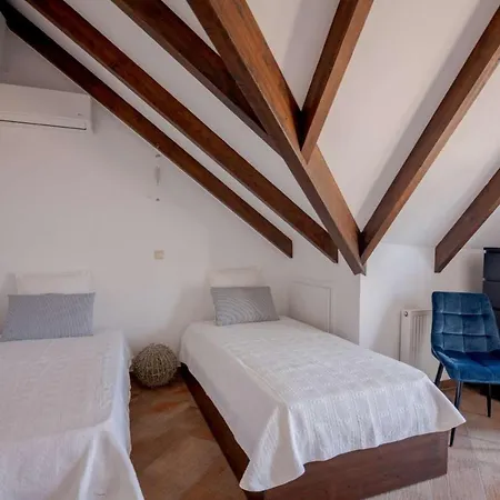 Suns Apartment