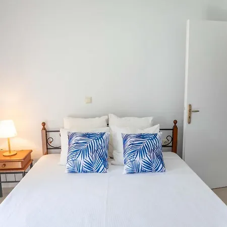 Apartment Suns Lixouri